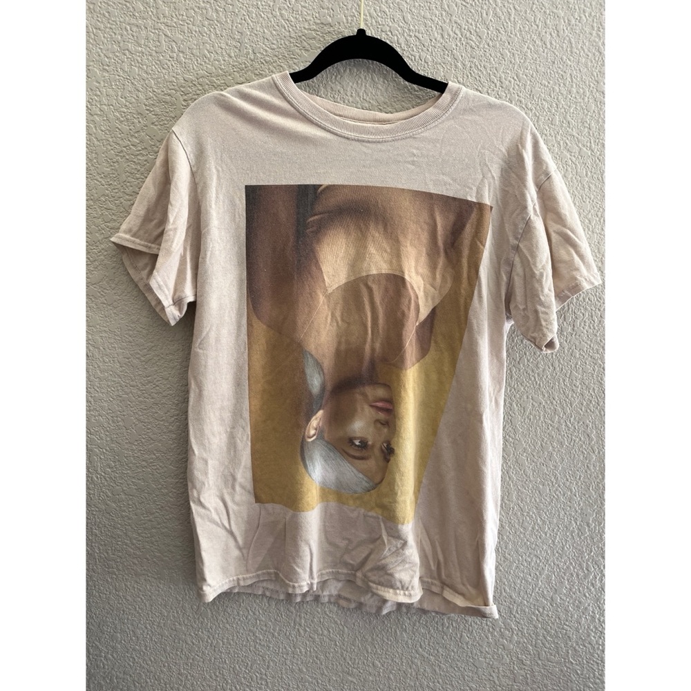 Ariana Grande Sweetener Tee Size Medium